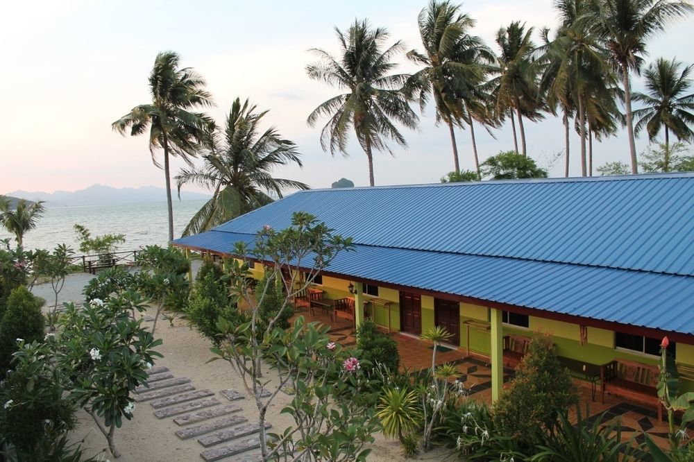 Motel Tanjung Puteri Pasir Hitam Bagian luar foto