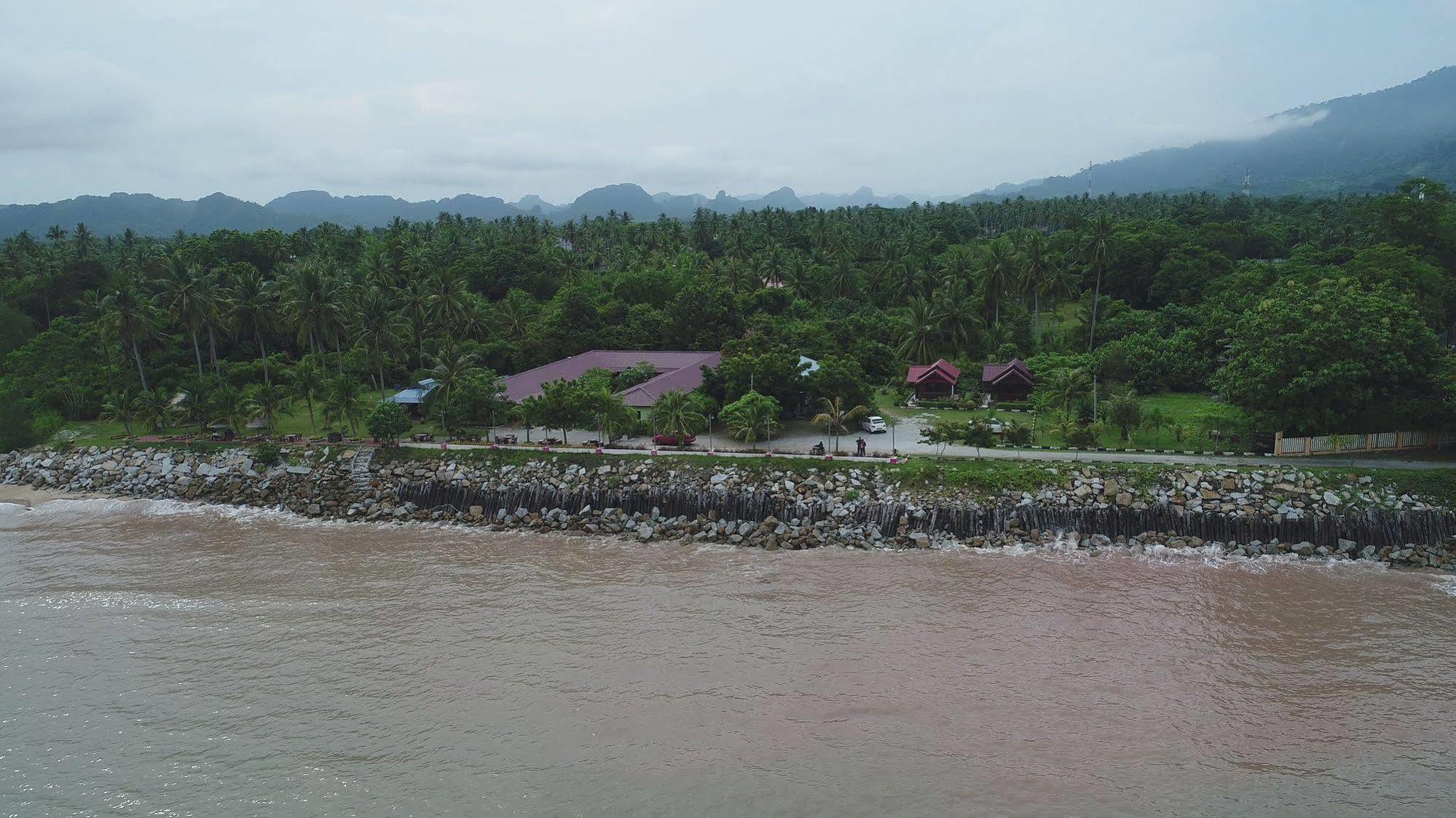 Motel Tanjung Puteri Pasir Hitam Bagian luar foto